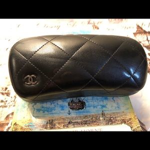 Pilot Chanel sunglasses % authentic